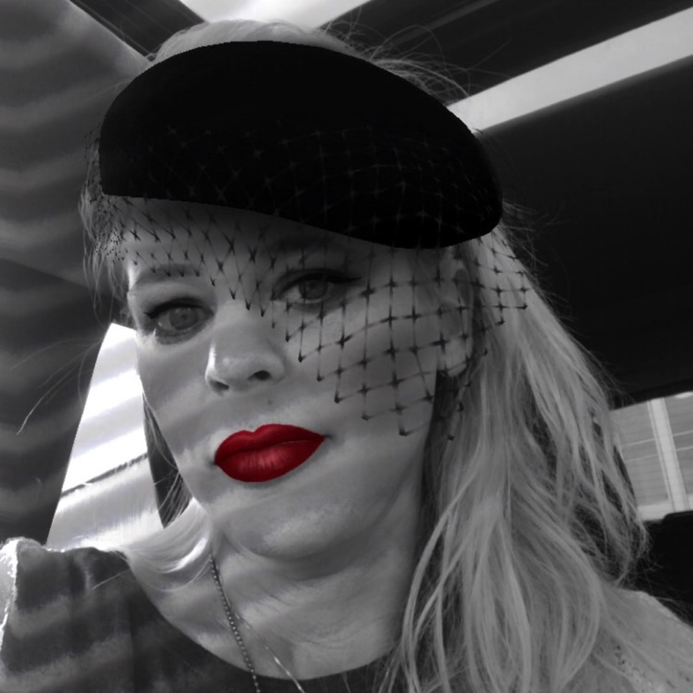 VINTAGE CLOTHES & RETRO STYLES